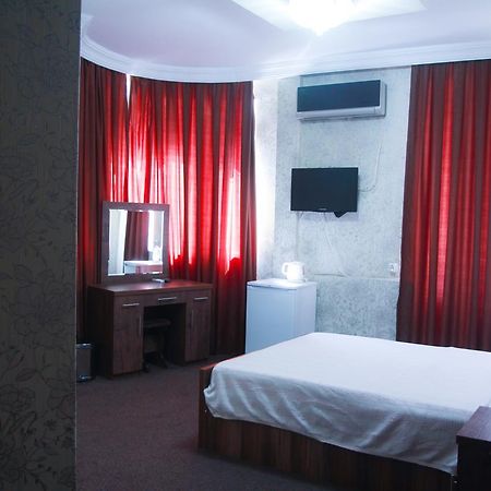 New Palace Shardeni Tiflis Dış mekan fotoğraf