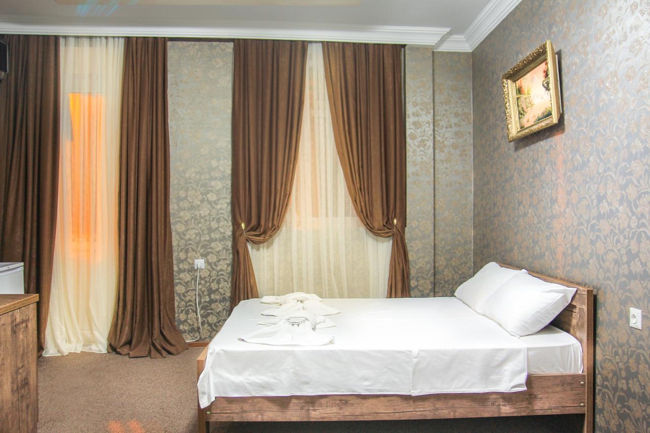 New Palace Shardeni Tiflis Dış mekan fotoğraf