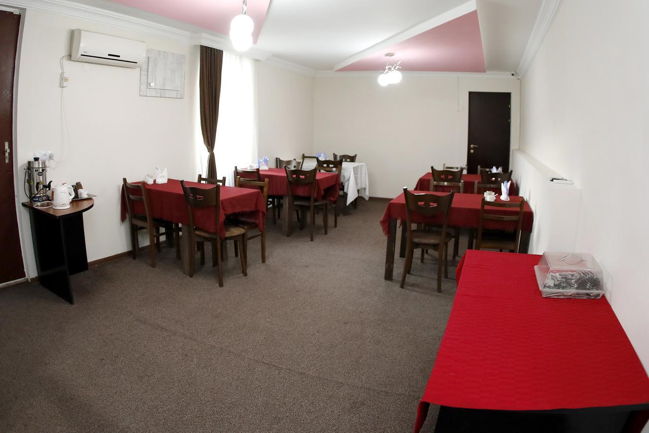 New Palace Shardeni Tiflis Dış mekan fotoğraf